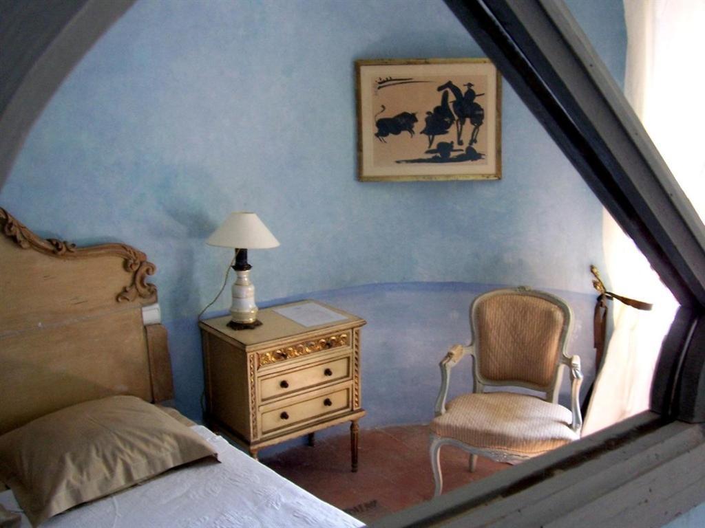 Chateau D'Ortaffa Zimmer foto